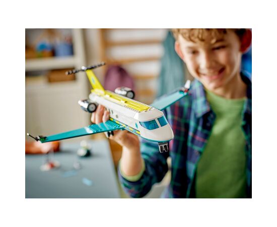 Конструктор LEGO City Літак швидкої медичної допомоги (60465), зображення 11 Конструктор LEGO City Літак швидкої медичної допомоги (60465), зображення 11