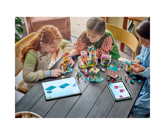 Конструктор LEGO Disney Замок принцеси та королівські улюбленці (43267), зображення 10