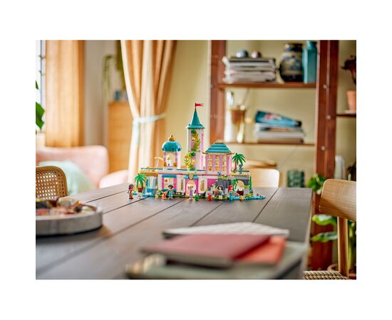 Конструктор LEGO Disney Замок принцеси та королівські улюбленці (43267), зображення 12