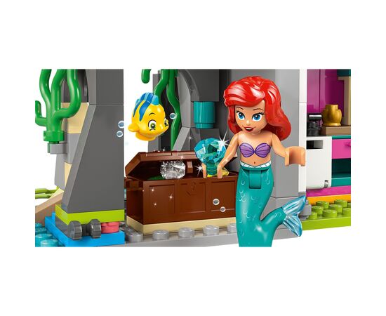 Конструктор LEGO Disney Замок принцеси та королівські улюбленці (43267), зображення 7