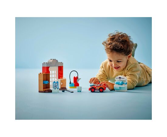 Конструктор LEGO DUPLO Disney и Pixar Тачки Тачки Визит МакКвина в гараж Дока (10456), изображение 7 Конструктор LEGO DUPLO Disney и Pixar Тачки Тачки Визит МакКвина в гараж Дока (10456), изображение 7