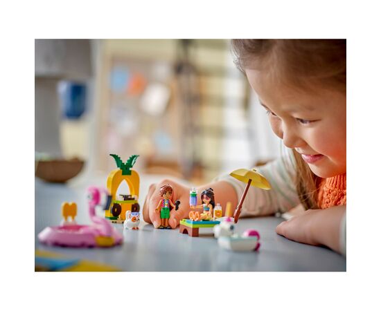 Конструктор LEGO Friends Вечеринка единорога и фламинго у бассейна (42658), изображение 8 Конструктор LEGO Friends Вечеринка единорога и фламинго у бассейна (42658), изображение 8