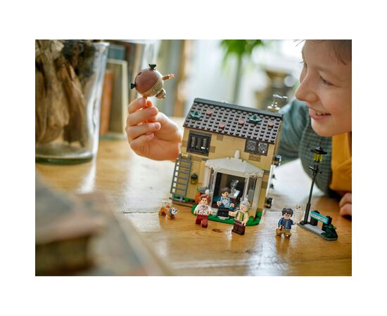 Конструктор LEGO Harry Potter Тисовая улица: визит тетушки Мардж (76451-), изображение 12 Конструктор LEGO Harry Potter Тисовая улица: визит тетушки Мардж (76451-), изображение 12