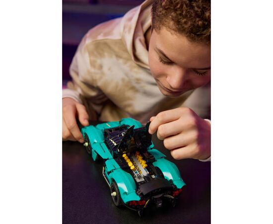 Конструктор LEGO Technic Aston Martin Valkyrie (42208), зображення 9 Конструктор LEGO Technic Aston Martin Valkyrie (42208), зображення 9