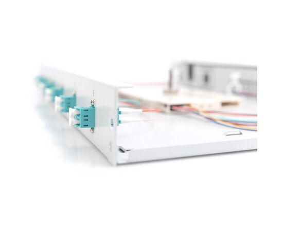 Патч-панель 1U 19", 6xLC duplex, incl, Splice Cass, OM3 Color Pigtails, Adapter Digitus (DN-96330/3), изображение 3 Патч-панель 1U 19", 6xLC duplex, incl, Splice Cass, OM3 Color Pigtails, Adapter Digitus (DN-96330/3), изображение 3