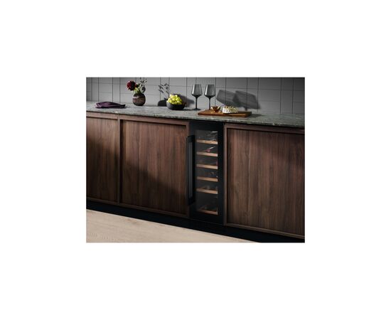 Холодильник Electrolux EWUS020B5B, изображение 7 Холодильник Electrolux EWUS020B5B, изображение 7