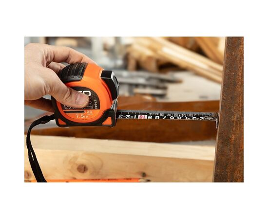 Рулетка Neo Tools Super Black, 7.5мx25мм, с фиксатором сматывания, магнит (67-244), изображение 3 Рулетка Neo Tools Super Black, 7.5мx25мм, с фиксатором сматывания, магнит (67-244), изображение 3