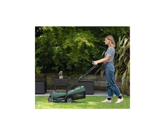 Газонокосилка Bosch CityMower 18V-32-300 18V, 4Ah, 34см, 31л, 30-60мм 9.4кг (0.600.8B9.A07), изображение 3 Газонокосилка Bosch CityMower 18V-32-300 18V, 4Ah, 34см, 31л, 30-60мм 9.4кг (0.600.8B9.A07), изображение 3