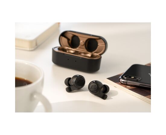 Наушники 2E Novem Pro True Wireless Waterproof Mic Black (2E-EBTWNPBK), изображение 2 Наушники 2E Novem Pro True Wireless Waterproof Mic Black (2E-EBTWNPBK), изображение 2