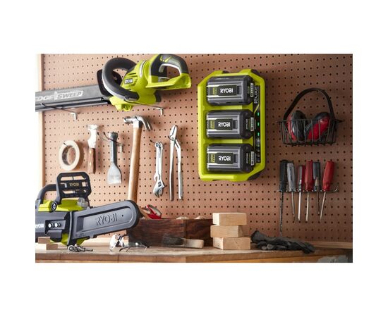 Зарядное устройство для аккумуляторов инструмента Ryobi Max Power RY36C3PA 36V, 4А, трехпортовый (5133005540)