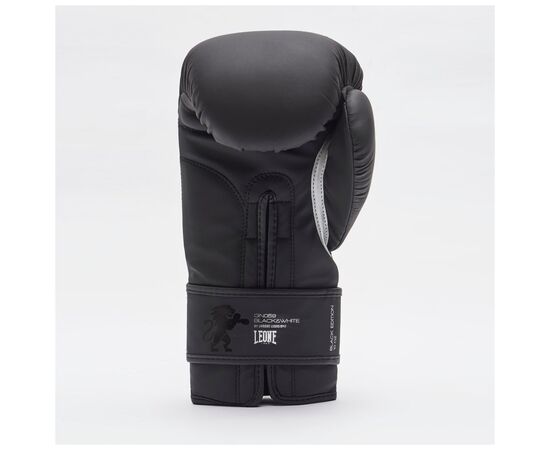 Боксерские перчатки Leone GN059 Black/White 10 унцій (GN059_Bl/White_10oz), изображение 7 Боксерские перчатки Leone GN059 Black/White 10 унцій (GN059_Bl/White_10oz), изображение 7