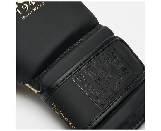 Боксерские перчатки Leone GN059D Black/Gold 10 унцій (GN059D_Bl/Gold_10oz), изображение 8 Боксерские перчатки Leone GN059D Black/Gold 10 унцій (GN059D_Bl/Gold_10oz), изображение 8