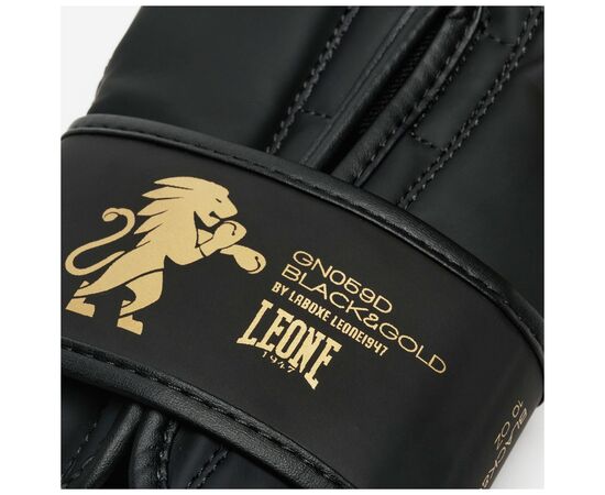 Боксерские перчатки Leone GN059D Black/Gold 14 унцій (GN059D_Bl/Gold_14oz), изображение 8 Боксерские перчатки Leone GN059D Black/Gold 14 унцій (GN059D_Bl/Gold_14oz), изображение 8