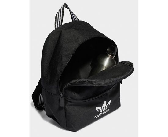 Рюкзак туристический Adidas Small Adicolor BP IJ0762 12 L чорний (4066763517236), изображение 4 Рюкзак туристический Adidas Small Adicolor BP IJ0762 12 L чорний (4066763517236), изображение 4