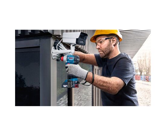 Гайковерт Bosch GDR 18V-215 18V, 2х2Ah, 3800об/хв, 215Нм, M6-M16, кейс (0.601.9N2.022), зображення 4 Гайковерт Bosch GDR 18V-215 18V, 2х2Ah, 3800об/хв, 215Нм, M6-M16, кейс (0.601.9N2.022), зображення 4