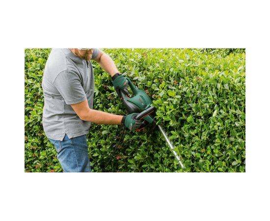 Кущоріз Bosch UniversalHedgeCut 60 480Вт, 60см, крок різу 30мм, 3.7 кг (0.600.8C0.703), зображення 4 Кущоріз Bosch UniversalHedgeCut 60 480Вт, 60см, крок різу 30мм, 3.7 кг (0.600.8C0.703), зображення 4