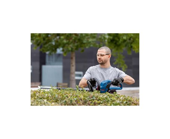 Кусторез Bosch аккумуляторный Professional GHE 18V-60 18V, 60мм, шаг реза 23мм, 2.3кг (без АКБ и ЗУ) (0.600.8C9.000), изображение 3 Кусторез Bosch аккумуляторный Professional GHE 18V-60 18V, 60мм, шаг реза 23мм, 2.3кг (без АКБ и ЗУ) (0.600.8C9.000), изображение 3