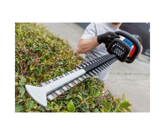 Кусторез Bosch аккумуляторный Professional GHE 18V-60 18V, 60мм, шаг реза 23мм, 2.3кг (без АКБ и ЗУ) (0.600.8C9.000), изображение 6 Кусторез Bosch аккумуляторный Professional GHE 18V-60 18V, 60мм, шаг реза 23мм, 2.3кг (без АКБ и ЗУ) (0.600.8C9.000), изображение 6