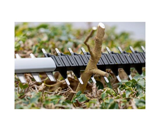 Кусторез Bosch аккумуляторный Professional GHE 18V-60 18V, 60мм, шаг реза 23мм, 2.3кг (без АКБ и ЗУ) (0.600.8C9.000), изображение 9 Кусторез Bosch аккумуляторный Professional GHE 18V-60 18V, 60мм, шаг реза 23мм, 2.3кг (без АКБ и ЗУ) (0.600.8C9.000), изображение 9