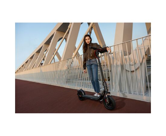 Электросамокат Segway Ninebot F2 PRO E II, чорний (AA.05.12.03.0007), изображение 9 Электросамокат Segway Ninebot F2 PRO E II, чорний (AA.05.12.03.0007), изображение 9