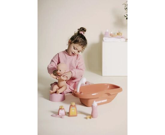 Игровой набор Smoby Ванна для пупса Беби Ньорс. Терракотовая пудра с аксессуарами, 42 см (7600220383), изображение 9 Игровой набор Smoby Ванна для пупса Беби Ньорс. Терракотовая пудра с аксессуарами, 42 см (7600220383), изображение 9