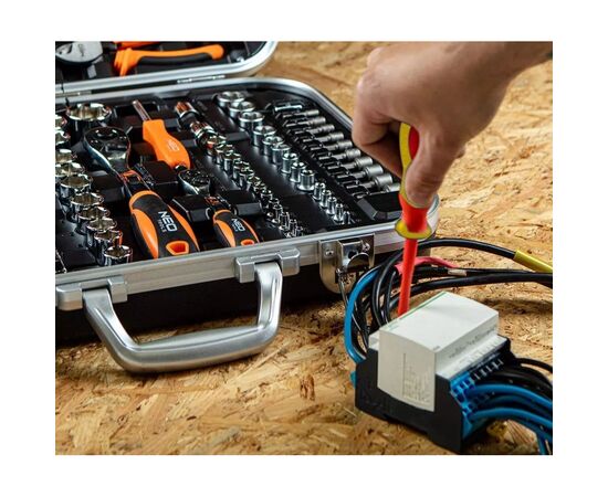 Набор инструментов Neo Tools діелектричних VDE 1000V, 108шт, CrV, кейс (01-310-1), изображение 5 Набор инструментов Neo Tools діелектричних VDE 1000V, 108шт, CrV, кейс (01-310-1), изображение 5