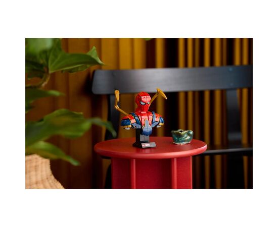 Конструктор LEGO Super Heroes Погруддя Залізної Людини-Павука (76326), зображення 12 Конструктор LEGO Super Heroes Погруддя Залізної Людини-Павука (76326), зображення 12