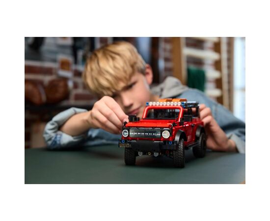 Конструктор LEGO Technic Позашляховик Ford Bronco (42213), зображення 10 Конструктор LEGO Technic Позашляховик Ford Bronco (42213), зображення 10