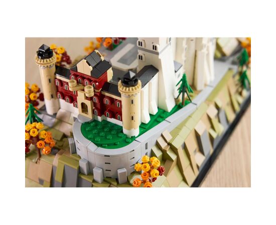 Конструктор LEGO Architecture Замок Нойшванштайн (21063), изображение 8 Конструктор LEGO Architecture Замок Нойшванштайн (21063), изображение 8