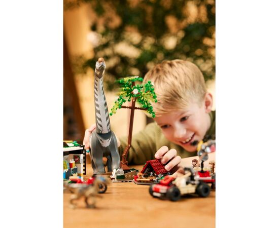 Конструктор LEGO Jurassic World Миссия по отслеживанию раптора и титанозавра (76973), изображение 10 Конструктор LEGO Jurassic World Миссия по отслеживанию раптора и титанозавра (76973), изображение 10
