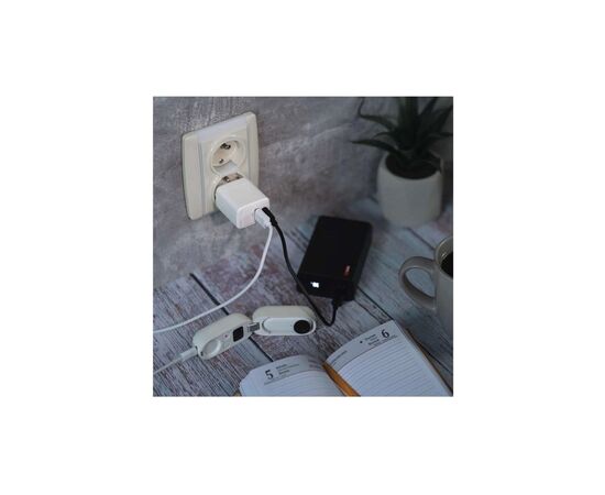 Зарядное устройство EMOS V02G20 1xUSB-A + 1xUSB-C PD20W GaN (V02G20), изображение 9