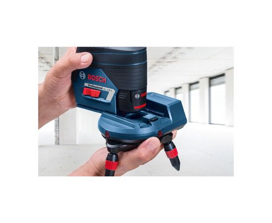 Штатив для нівеліру Bosch Professional RM3, 35х63х120мм, поворотний, пульт, 0.5кг (0.601.092.800), зображення 3 Штатив для нівеліру Bosch Professional RM3, 35х63х120мм, поворотний, пульт, 0.5кг (0.601.092.800), зображення 3