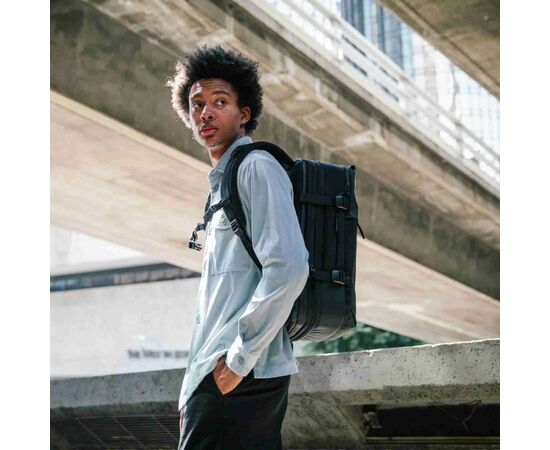 Рюкзак для ноутбука Incase 16" A.R.C. Travel Pack navy (INCO100682-NVY), изображение 12 Рюкзак для ноутбука Incase 16" A.R.C. Travel Pack navy (INCO100682-NVY), изображение 12