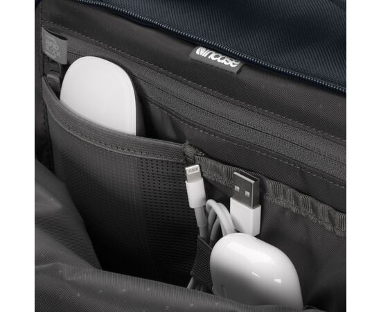 Рюкзак для ноутбука Incase 16" A.R.C. Travel Pack navy (INCO100682-NVY), изображение 9 Рюкзак для ноутбука Incase 16" A.R.C. Travel Pack navy (INCO100682-NVY), изображение 9