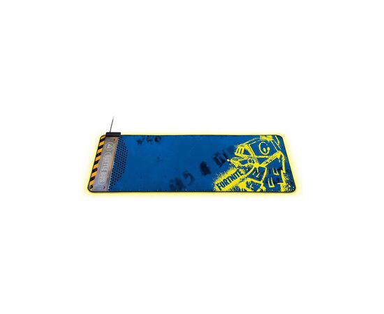 Коврик для мышки Razer Goliathus Chroma Extended Fortnite (RZ02-02500800-R3M1), изображение 2 Коврик для мышки Razer Goliathus Chroma Extended Fortnite (RZ02-02500800-R3M1), изображение 2