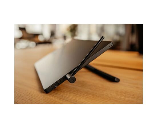 Графический планшет Wacom Cintiq16 (2025) (DTK168K0B), изображение 7 Графический планшет Wacom Cintiq16 (2025) (DTK168K0B), изображение 7