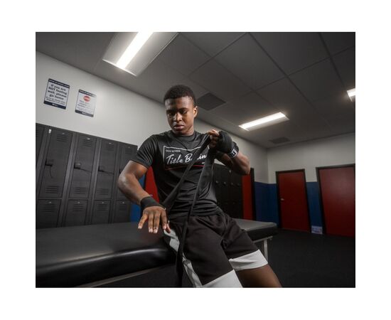 Бинт для спорта Title Boxing Traditional Weave 180" 4.5м Black (HW BK), изображение 3 Бинт для спорта Title Boxing Traditional Weave 180" 4.5м Black (HW BK), изображение 3