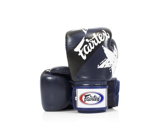 Боксерские перчатки Fairtex BGV1 Nation Print Blue 10 унцій (бинти в комплекті) (BGV1_Print_10oz_Blue), изображение 2 Боксерские перчатки Fairtex BGV1 Nation Print Blue 10 унцій (бинти в комплекті) (BGV1_Print_10oz_Blue), изображение 2