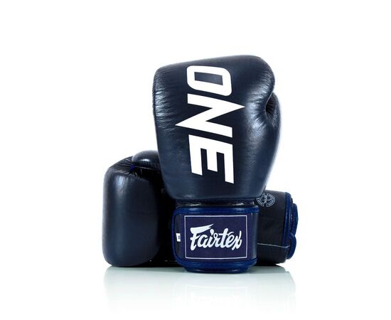 Боксерские перчатки Fairtex BGV1-ONE (натуральна шкіра) Blue 12 унцій (бинти в комплекті) (BGV1-ONE_12oz_Blue), изображение 2 Боксерские перчатки Fairtex BGV1-ONE (натуральна шкіра) Blue 12 унцій (бинти в комплекті) (BGV1-ONE_12oz_Blue), изображение 2
