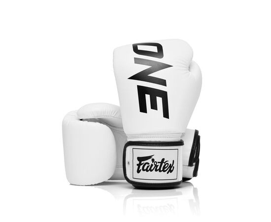 Боксерські рукавички Fairtex BGV1-ONE (натуральна шкіра) White 10 унцій (бинти в комплекті) (BGV1-ONE_10oz_White), зображення 2 Боксерські рукавички Fairtex BGV1-ONE (натуральна шкіра) White 10 унцій (бинти в комплекті) (BGV1-ONE_10oz_White), зображення 2