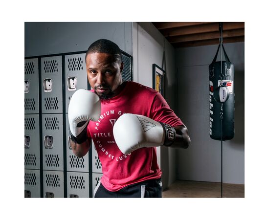 Боксерские перчатки Title Boxing Vegan Gloves White/Black 14 oz (VGFBG 14 oz WH/BK), изображение 9 Боксерские перчатки Title Boxing Vegan Gloves White/Black 14 oz (VGFBG 14 oz WH/BK), изображение 9