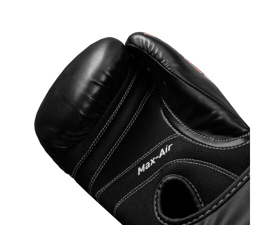 Боксерские перчатки Title Classic Black Max Black 8 oz (CBMBG2 8 BK), изображение 8 Боксерские перчатки Title Classic Black Max Black 8 oz (CBMBG2 8 BK), изображение 8