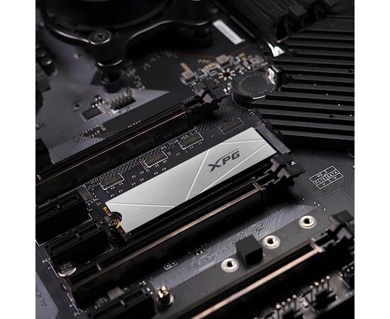 Накопитель SSD M.2 2280 2TB XPG GAMMIX S60 ADATA (AGAMMIXS60-2T-CS), изображение 7 Накопитель SSD M.2 2280 2TB XPG GAMMIX S60 ADATA (AGAMMIXS60-2T-CS), изображение 7