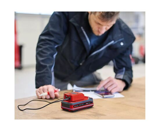 Зарядное устройство Einhell USB аккумуляторный TC-CP 18 Li USB A/C - Solo, PXC, 18В, Type-A/Type-C, 2A (4514148), изображение 3 Зарядное устройство Einhell USB аккумуляторный TC-CP 18 Li USB A/C - Solo, PXC, 18В, Type-A/Type-C, 2A (4514148), изображение 3