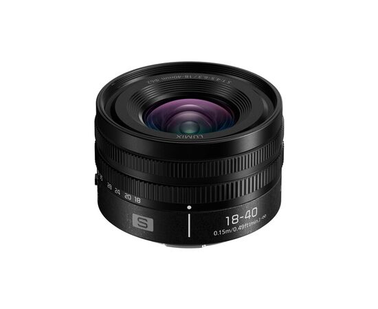 Объектив Panasonic Lumix S 18-40 mm F4.5-6.3 (S-R1840E), изображение 2 Объектив Panasonic Lumix S 18-40 mm F4.5-6.3 (S-R1840E), изображение 2