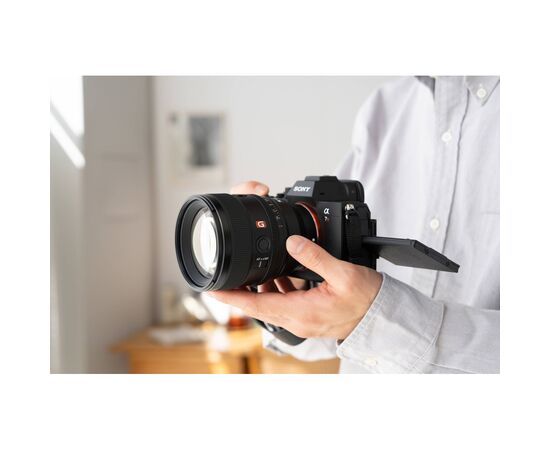 Объектив Sony 85mm f/1.4 GM II для NEX FF (SEL85F14GM2B.SYX), изображение 5 Объектив Sony 85mm f/1.4 GM II для NEX FF (SEL85F14GM2B.SYX), изображение 5