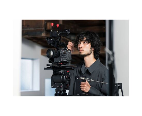 Объектив Sony 85mm f/1.4 GM II для NEX FF (SEL85F14GM2B.SYX), изображение 9 Объектив Sony 85mm f/1.4 GM II для NEX FF (SEL85F14GM2B.SYX), изображение 9