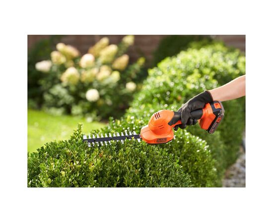 Кусторез Black&Decker 18V, насадки - 20 см/8 мм, 10 см/18 мм (без АКБ и ЗУ) (BCSS18B), изображение 9 Кусторез Black&Decker 18V, насадки - 20 см/8 мм, 10 см/18 мм (без АКБ и ЗУ) (BCSS18B), изображение 9