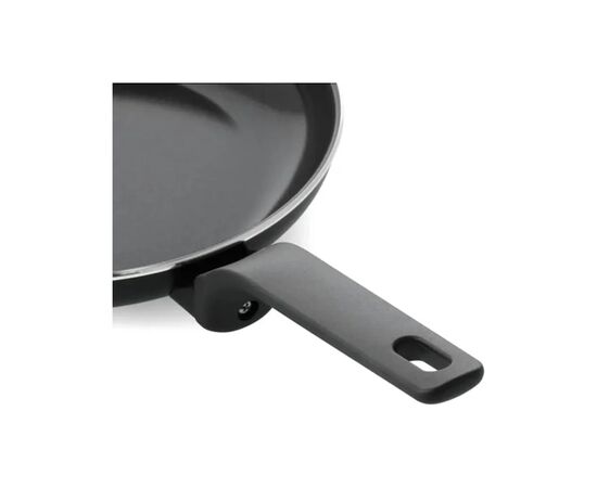 Сковорода GreenPan Essence Perforated Base, 20 см з керамічним покриттям (CC009038-001), зображення 3 Сковорода GreenPan Essence Perforated Base, 20 см з керамічним покриттям (CC009038-001), зображення 3