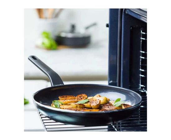 Сковорода GreenPan Essence Perforated Base, 20 см з керамічним покриттям (CC009038-001), зображення 5 Сковорода GreenPan Essence Perforated Base, 20 см з керамічним покриттям (CC009038-001), зображення 5